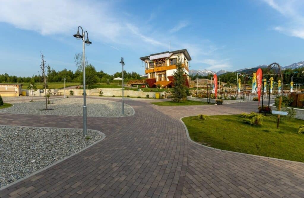 Pavajele - Pavaje - Anima D2 - Maro Patinat - Setting